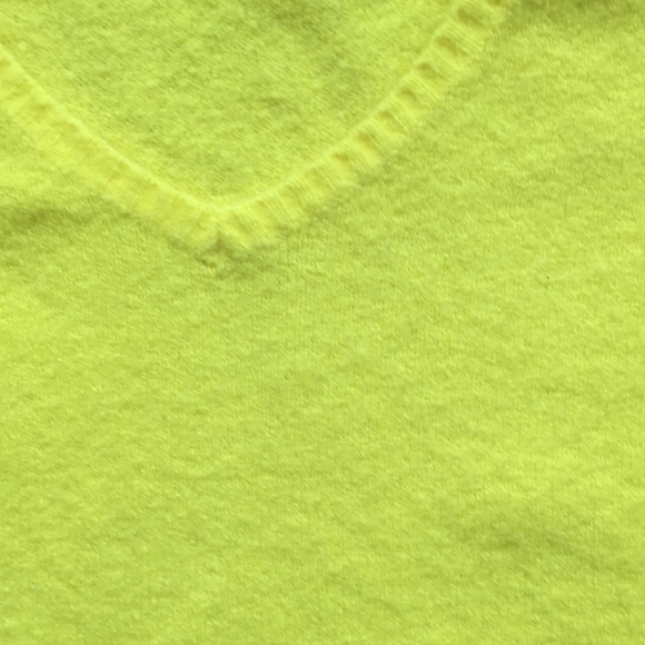 Yellow oversized Gap sweater - Picture 3 of 7